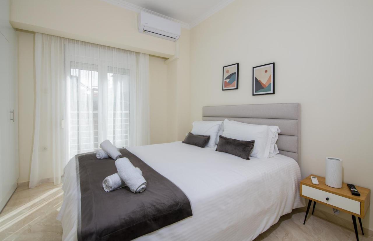 Center Manolia Dream 3 Bedroom Apartment 100M Away From The Beach Chania  Exterior photo