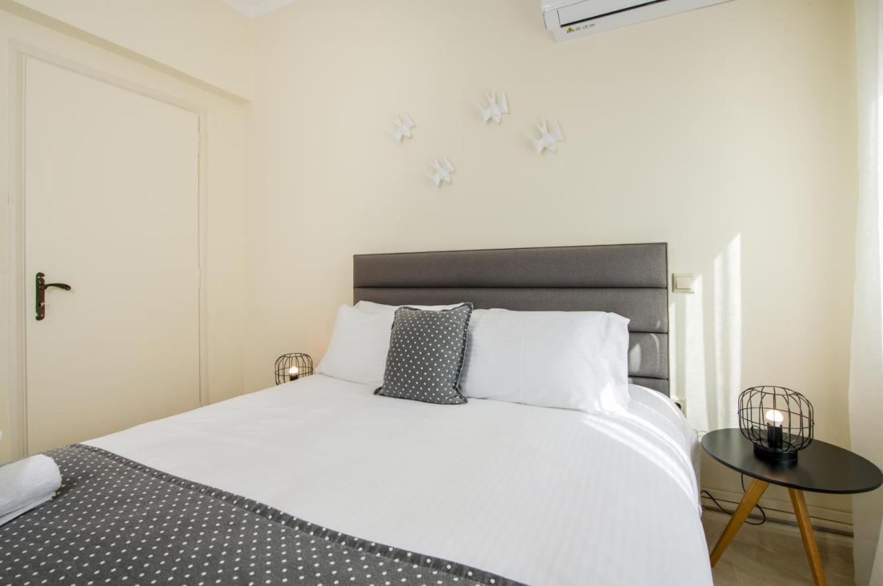 Center Manolia Dream 3 Bedroom Apartment 100M Away From The Beach Chania  Exterior photo