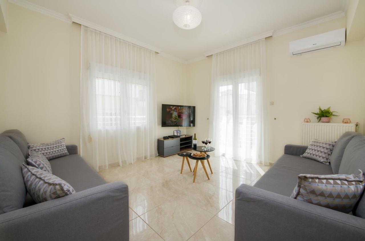 Center Manolia Dream 3 Bedroom Apartment 100M Away From The Beach Chania  Exterior photo
