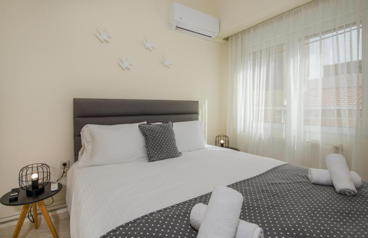 Center Manolia Dream 3 Bedroom Apartment 100M Away From The Beach Chania  Exterior photo